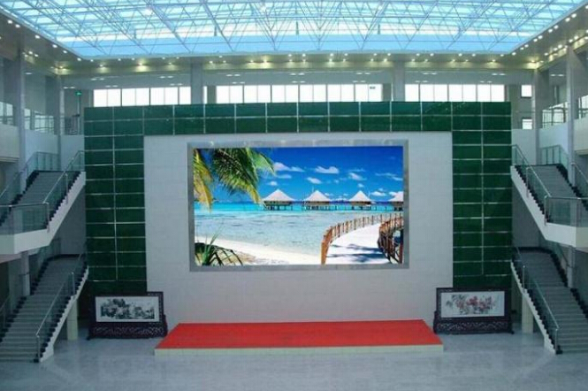 P4 indoor full color LED screen